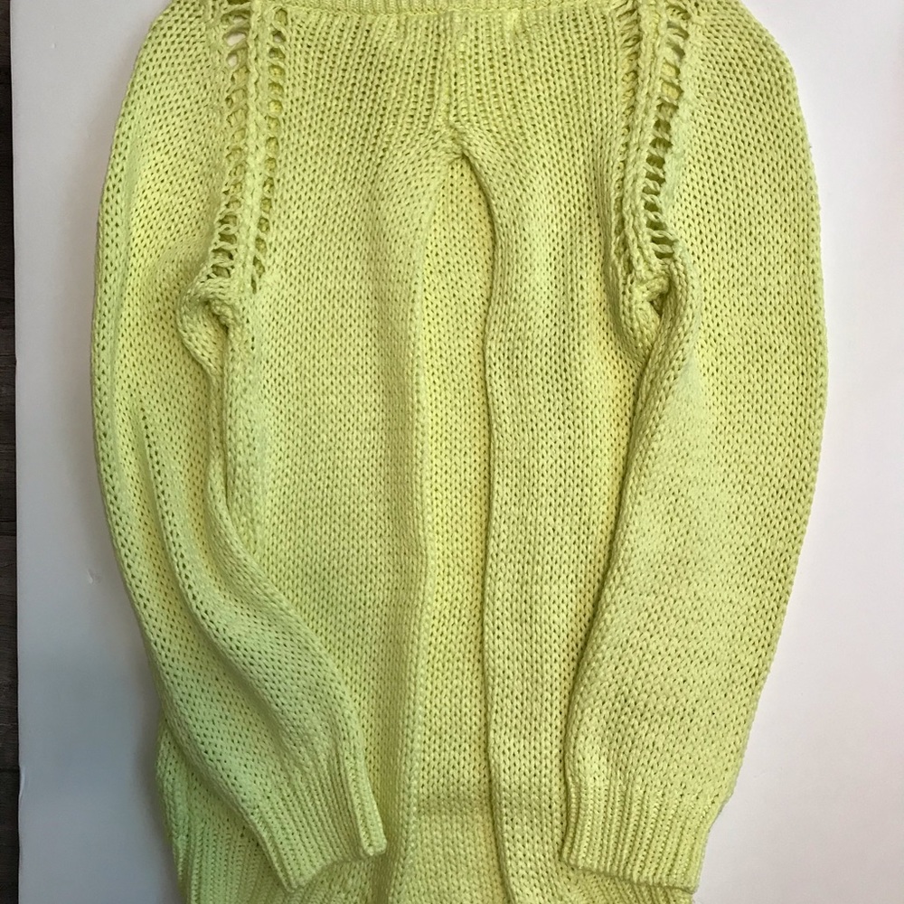 Zara sweater - Picture 2 of 3